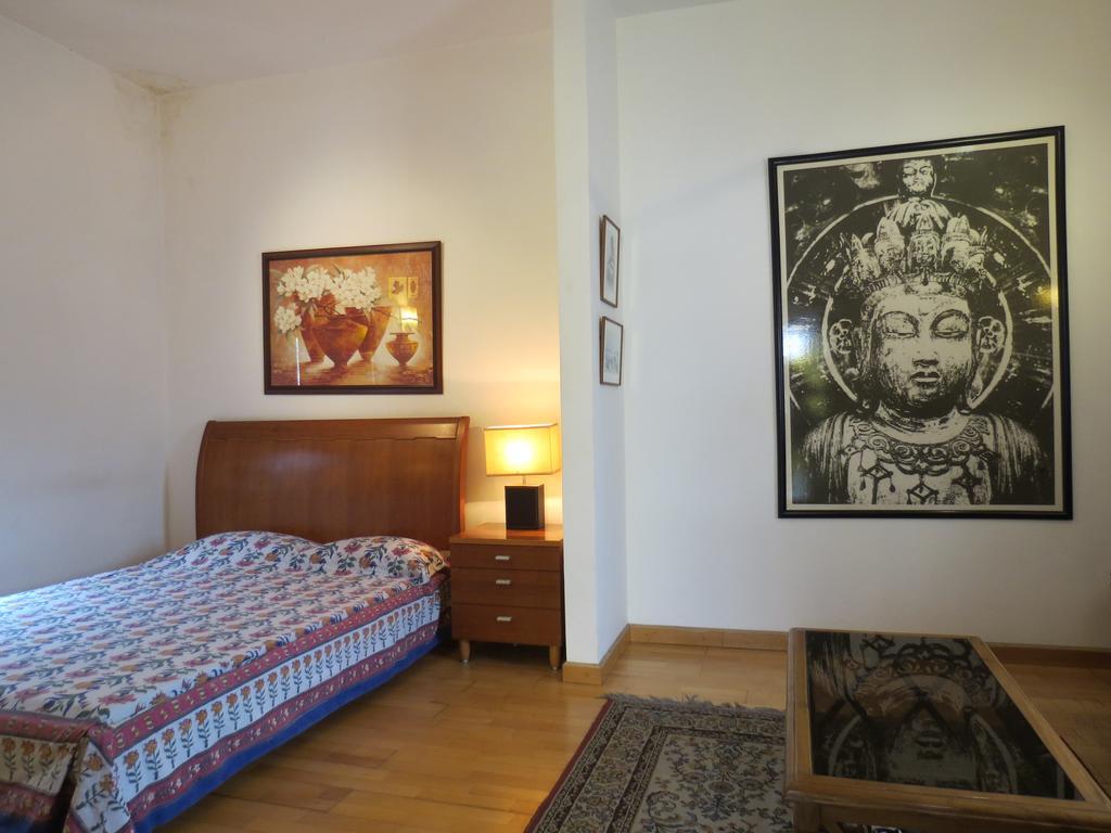Trendy Bed & Breakfast Ню Делхи Екстериор снимка